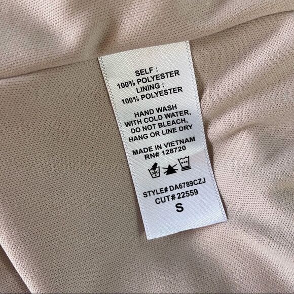 Blue Rain Francescas cold shoulder shift dress - Picture 5 of 5